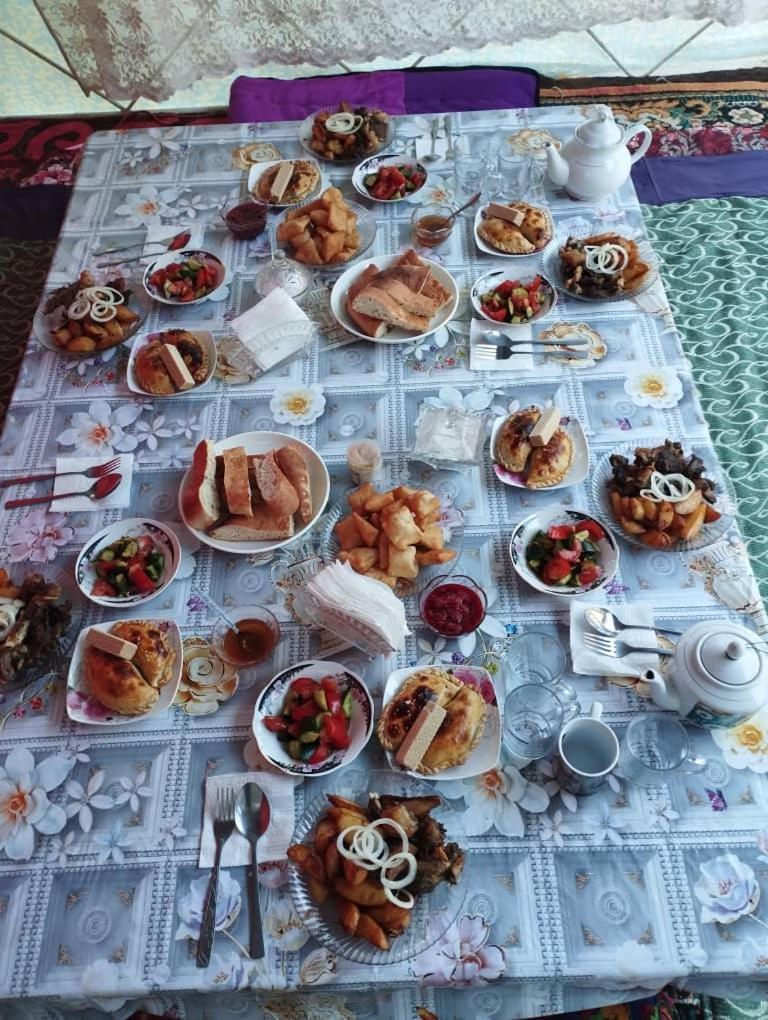 Guest House Kyzyl Alma Arkit Buitenkant foto