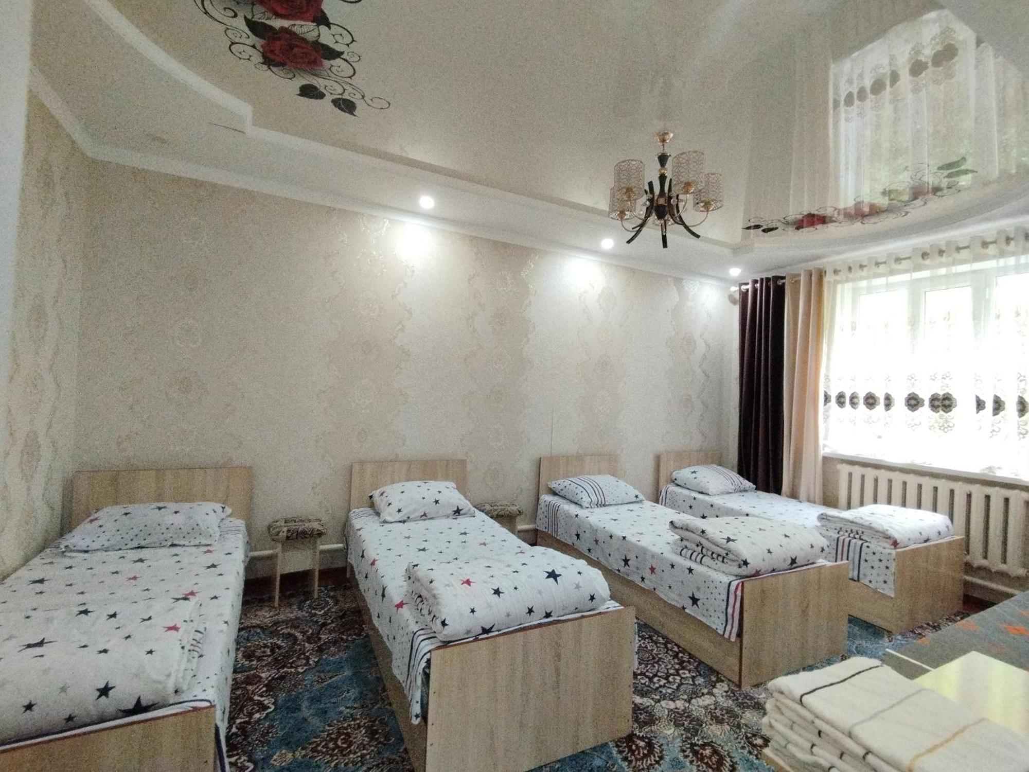 Guest House Kyzyl Alma Arkit Buitenkant foto